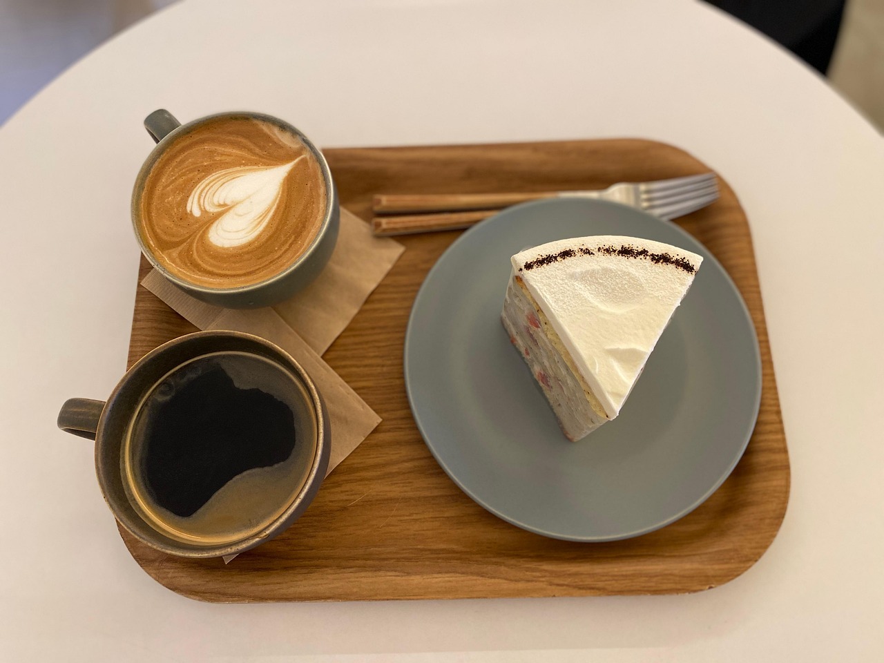 인스타그래머블한 디저트 플레이팅 사진 2